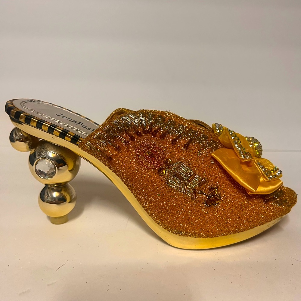 Gold JohnFashion Art Deco Mule